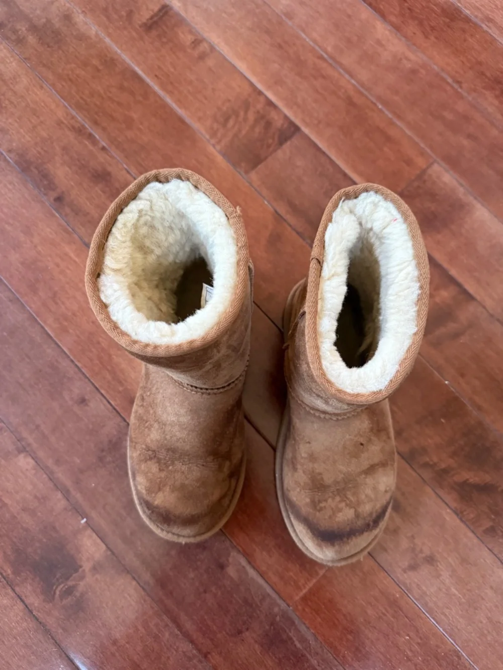 UGG Classic Short Brown Suede Shearling Boots, size 4